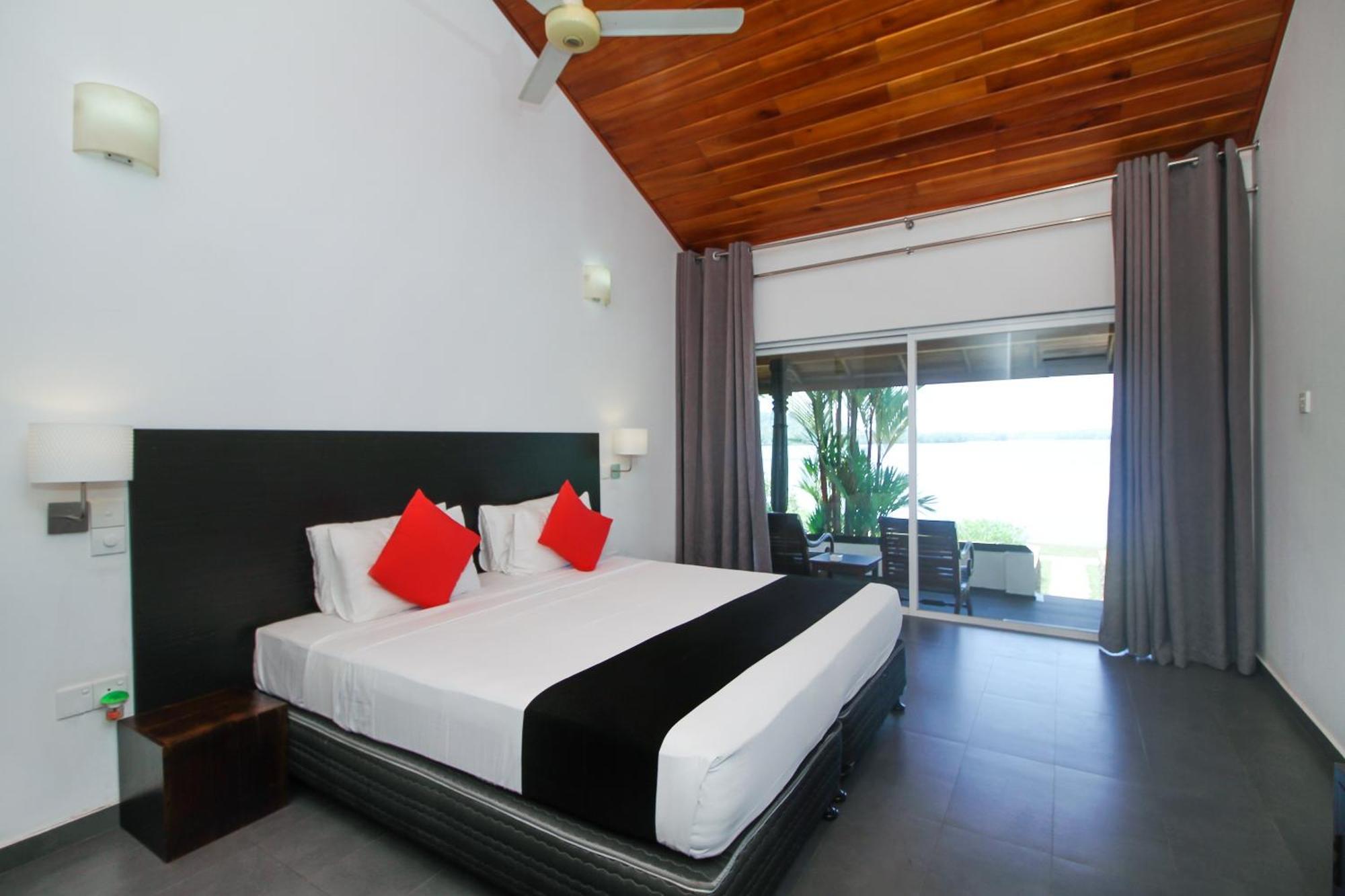 Kalla Bongo Lake Resort Hikkaduwa Oda fotoğraf
